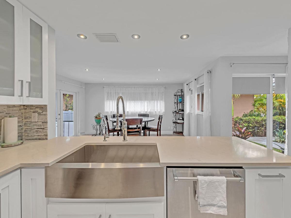 Supervilla - 3Br/2Ba - Pool - Walk To Beach Hollywood Buitenkant foto